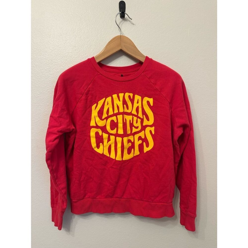 Junk Food Clothing Kansas City Chiefs Red Crewneck Sweatshirt with Black Print